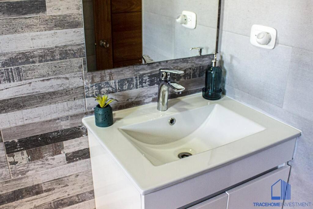 5 Star Villa Minutes From Airport And Beaches Sosua Ngoại thất bức ảnh